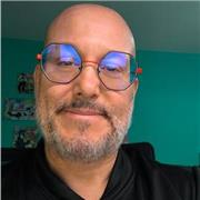 Ingeniero con amplia experiencia de vida y vocación docente,iniciando su camino en la enseñanza, experiencia con grupos reducidos.